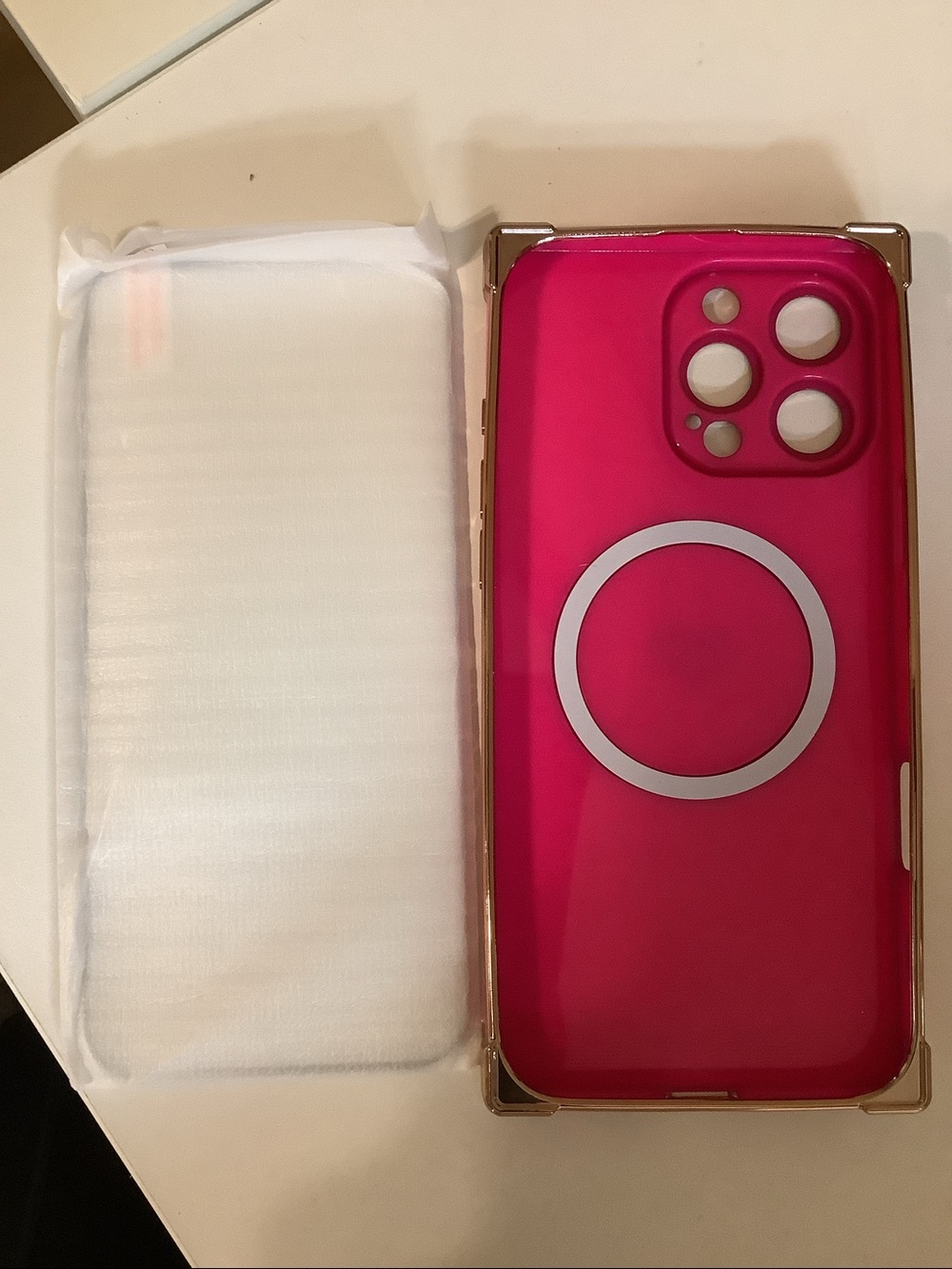 Sakuulo Case for IPhone 16 Max with Screen Protector, New - Picture 4 of 5